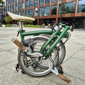 Brompton M8R w kolorze racing green
