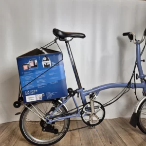 Brompton M6R - (C-Line Explore) w kolorze Cloud Blue z dynamem i oświetleniem